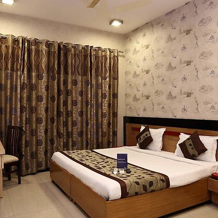 Fabhotel Signature Cyber Park Delhi  Esterno foto