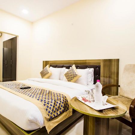 Fabhotel Signature Cyber Park Delhi  Esterno foto