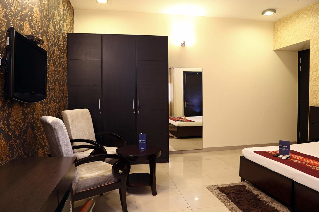 Fabhotel Signature Cyber Park Delhi  Esterno foto
