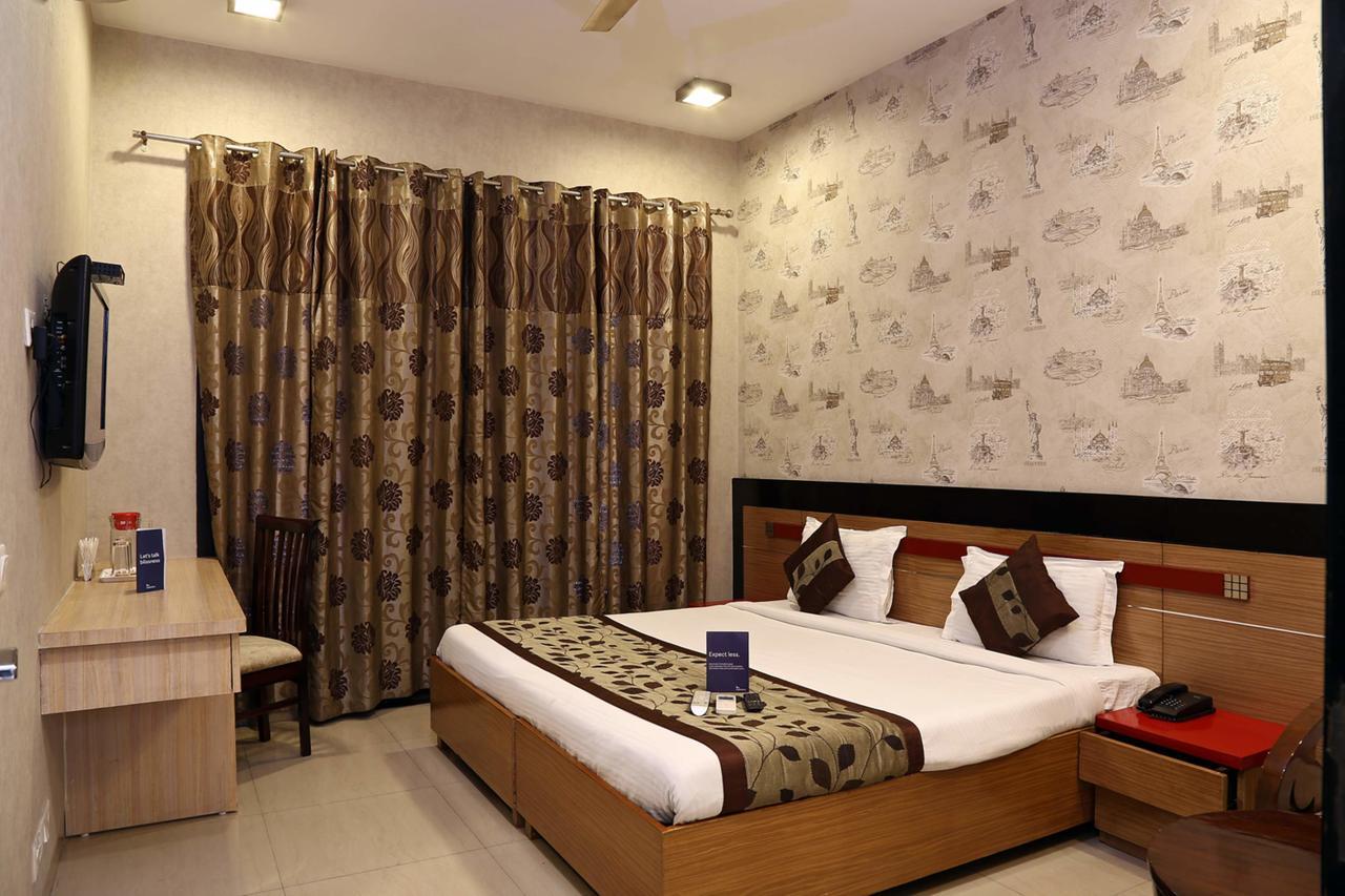 Fabhotel Signature Cyber Park Delhi  Esterno foto