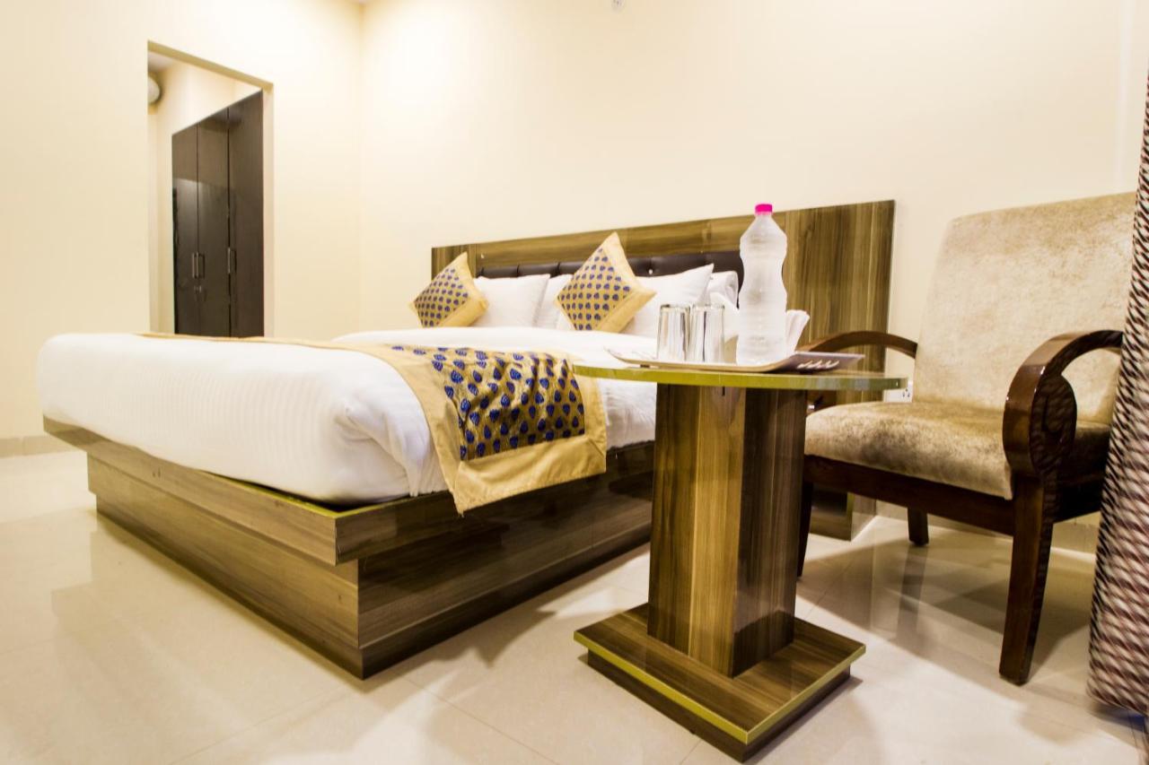 Fabhotel Signature Cyber Park Delhi  Esterno foto