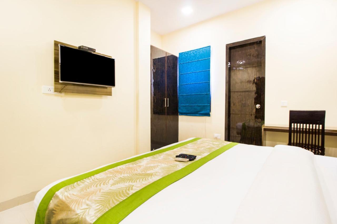 Fabhotel Signature Cyber Park Delhi  Esterno foto
