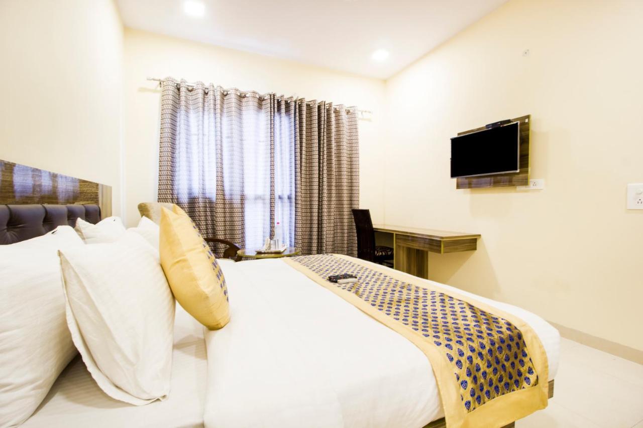 Fabhotel Signature Cyber Park Delhi  Esterno foto