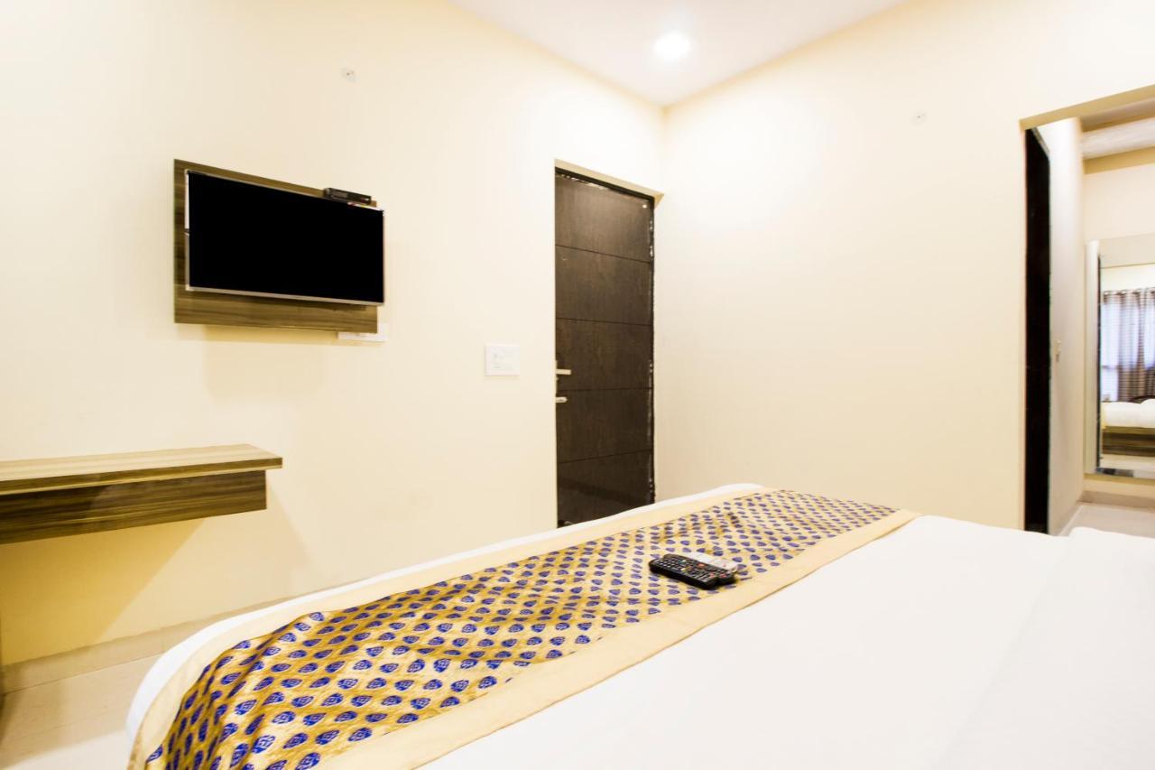 Fabhotel Signature Cyber Park Delhi  Esterno foto