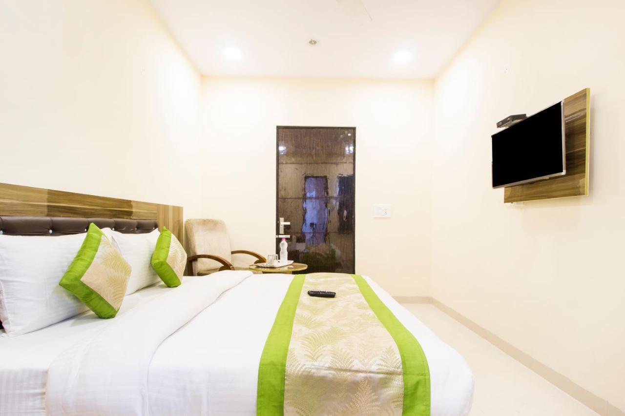 Fabhotel Signature Cyber Park Delhi  Esterno foto