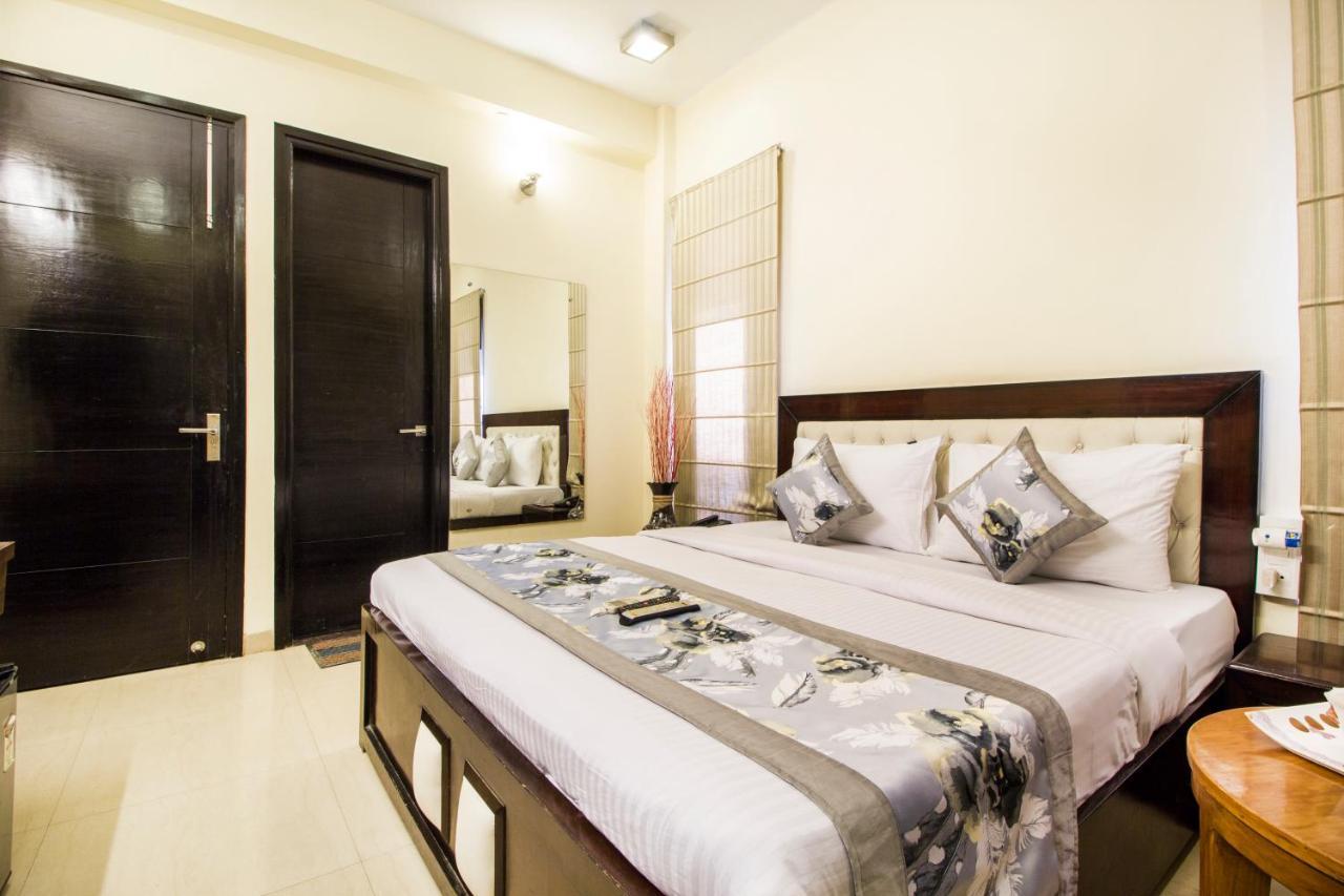 Fabhotel Signature Cyber Park Delhi  Esterno foto
